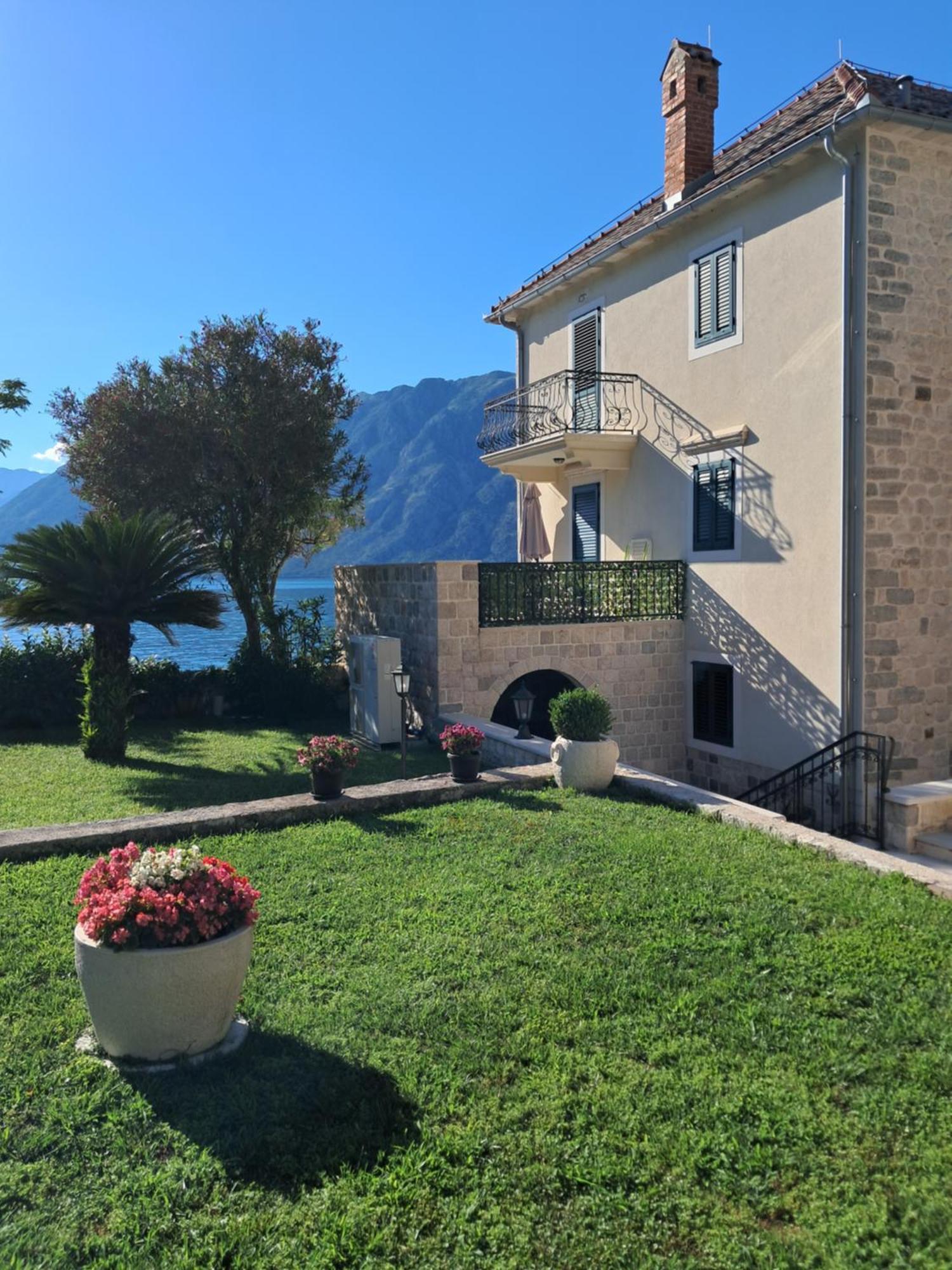 Apartments Marijaz Kotor Bagian luar foto