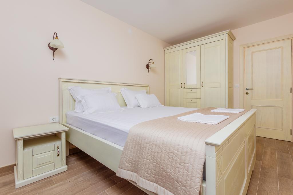 Apartments Marijaz Kotor Bagian luar foto